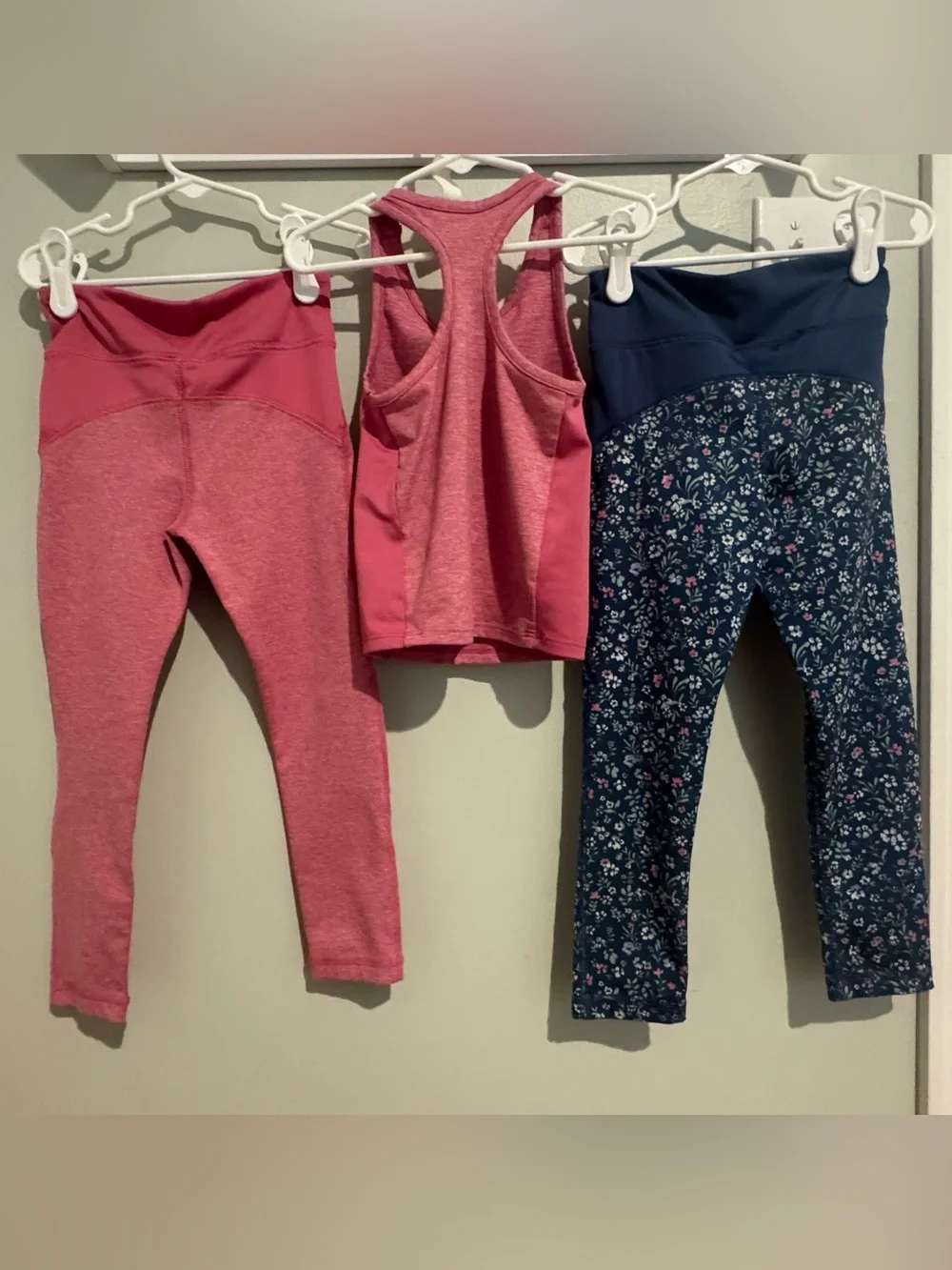 Size 6-OshKosh B'gosh Pink Active Tank & Leggings Set with Navy Floral Legging